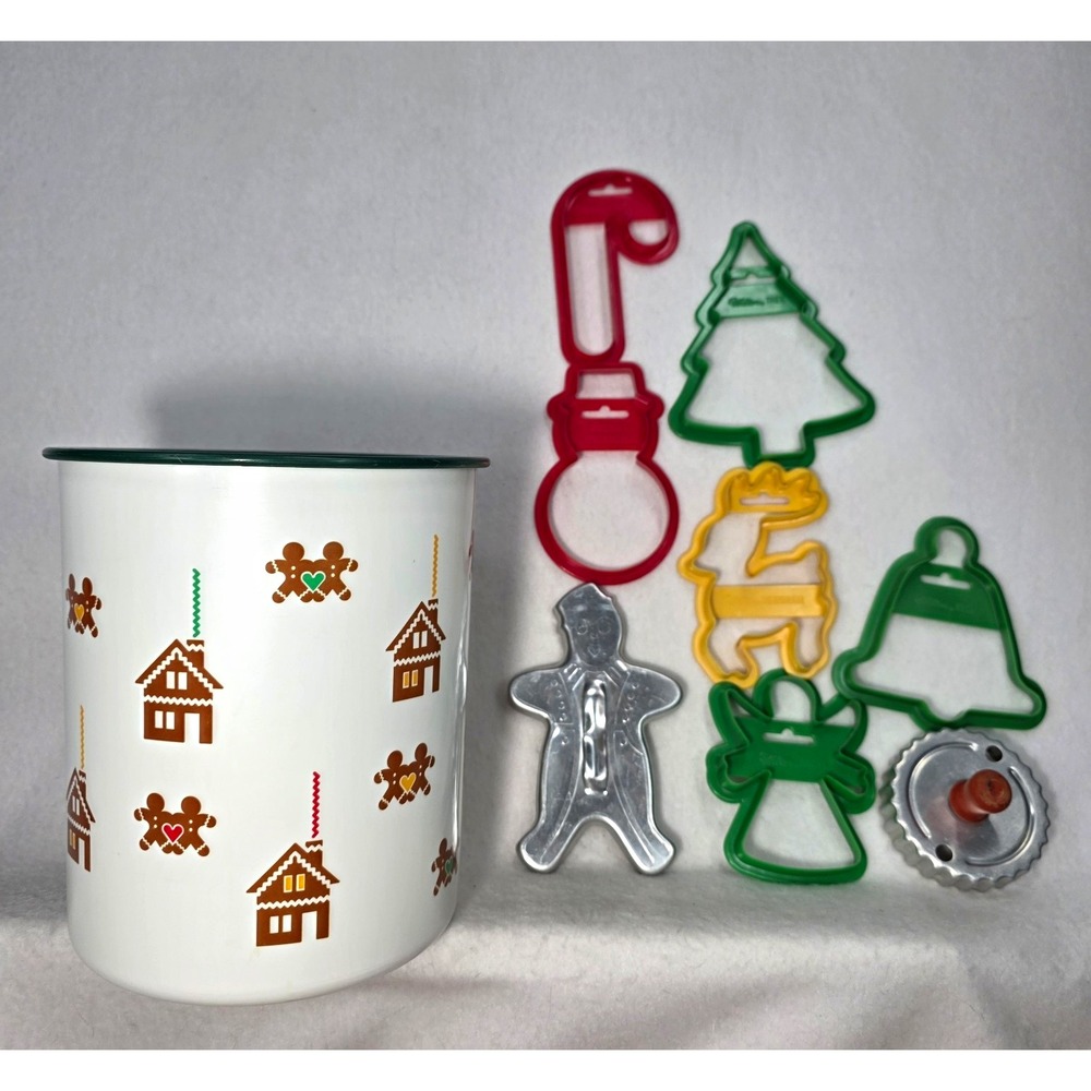 Vintage Holiday Cookie Cutter Lot 20+ Pcs w/Gingerbread Canister 1989 Tupperware